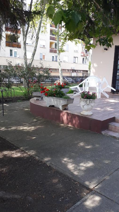 Hajdúszoboszló Centrum Apartman酒店 外观 照片