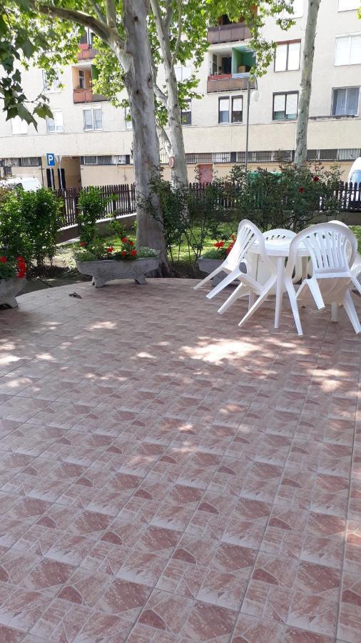 Hajdúszoboszló Centrum Apartman酒店 外观 照片